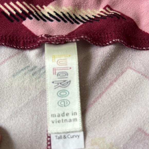 Lularoe Tall & Curvy Aztec Print Leggings - Picture 5 of 7